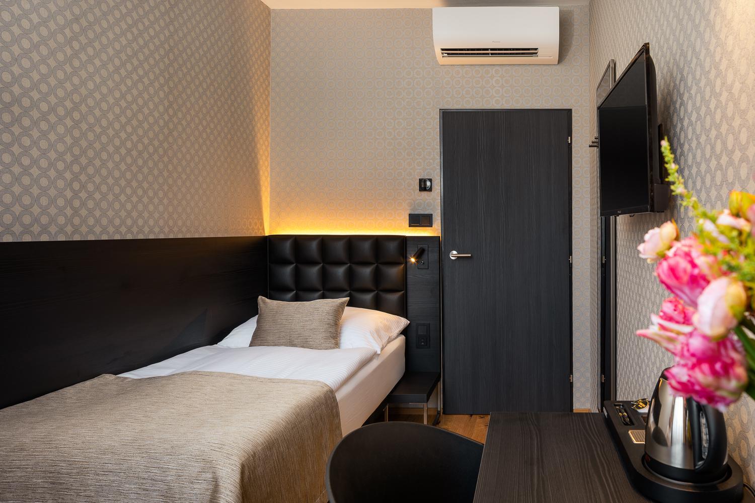 Aida 4*