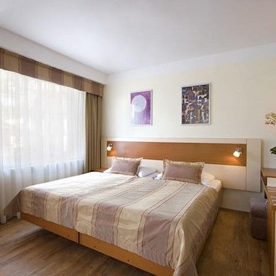 Aida 4*